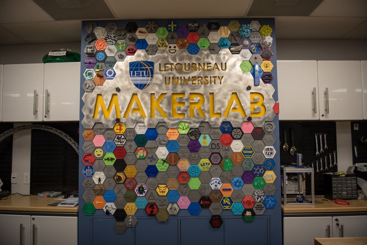 Maker Lab signage